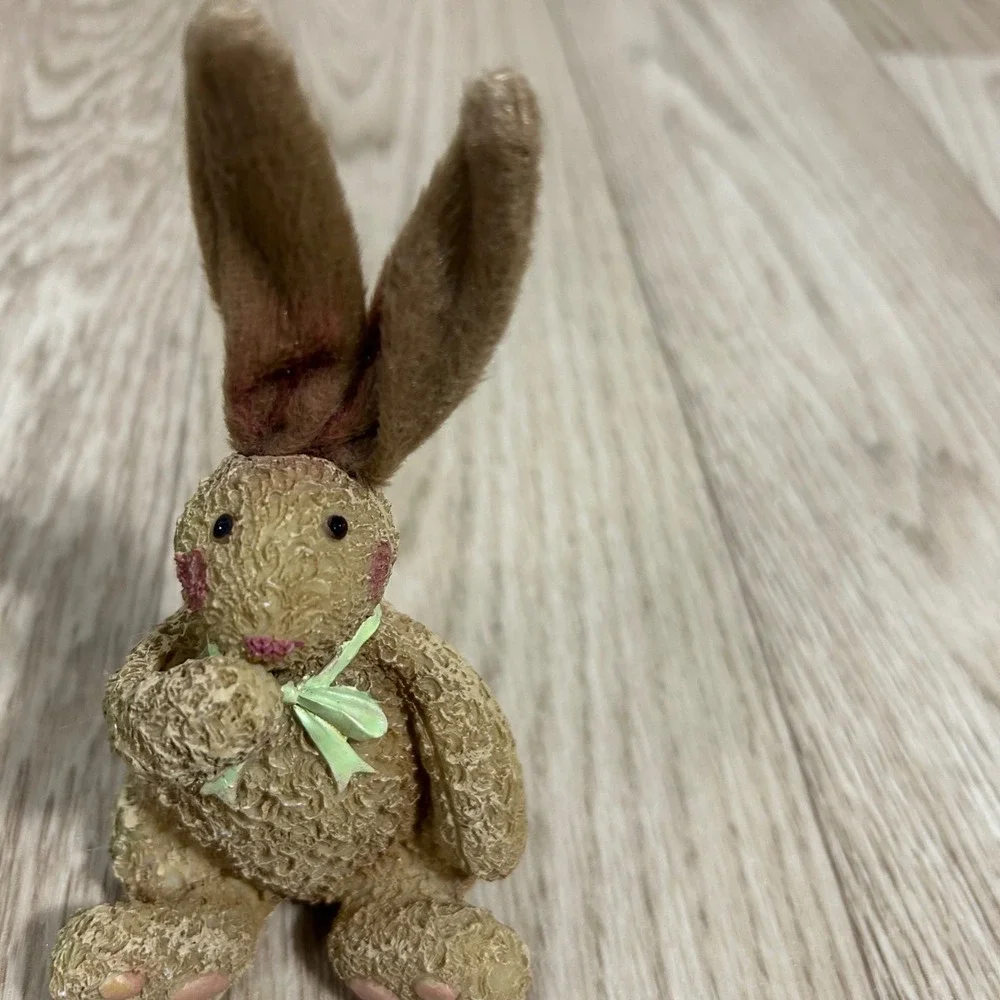 Unbranded Bunny Figurine‎ Tan Resin Easter Rabbit 5.5